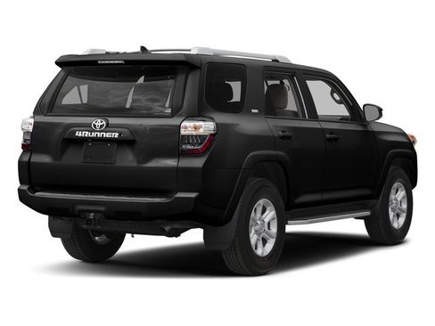 Used 2017 Toyota 4Runner SR5 Premium RWD image 2