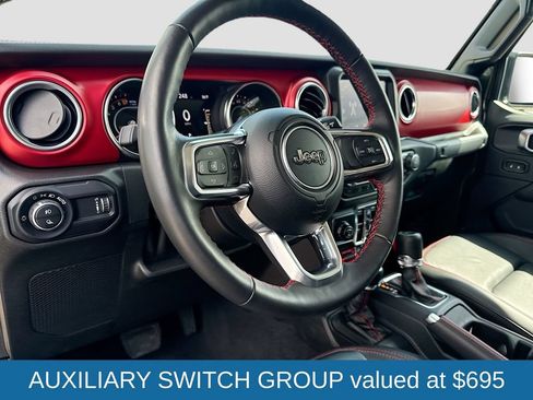 Used 2023 Jeep Gladiator Rubicon w/ LED Lighting Group AWD/4WD image 11