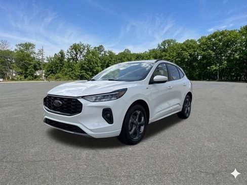 Used 2024 Ford Escape ST-Line Select AWD/4WD image 4
