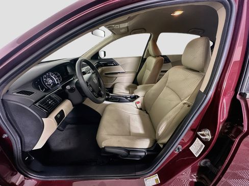 Used 2016 Honda Accord LX image 13