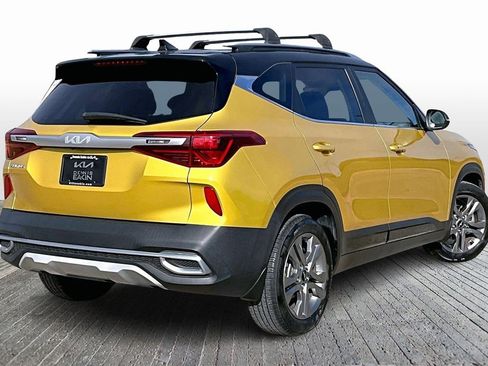 Used 2022 Kia Soul S image 2