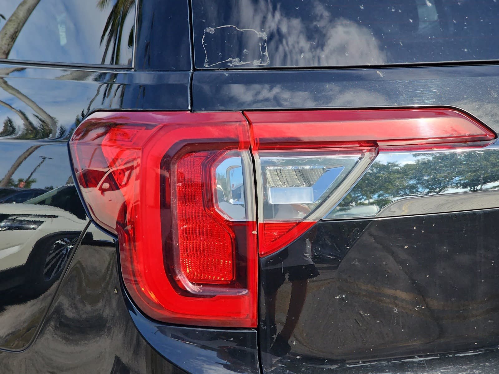 Used 2023 GMC Acadia SLT w/ Preferred Package FWD image 26