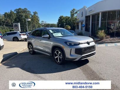 New 2025 Volkswagen Tiguan SE