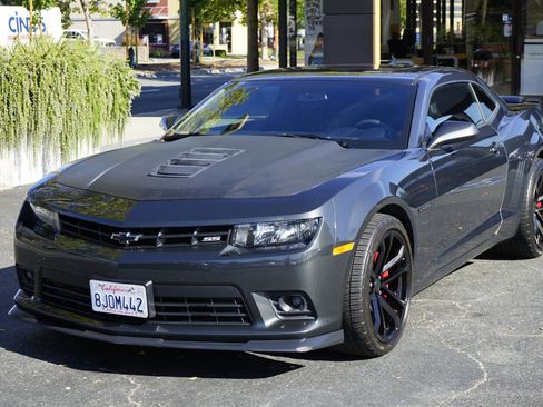 Used 2015 Chevrolet Camaro SS w/ SS Performance Package image 3