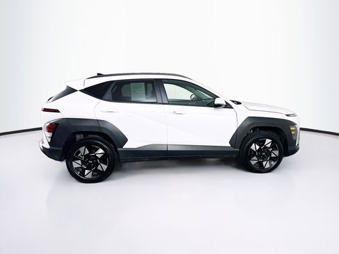 Used 2025 Hyundai Kona SEL AWD/4WD image 10