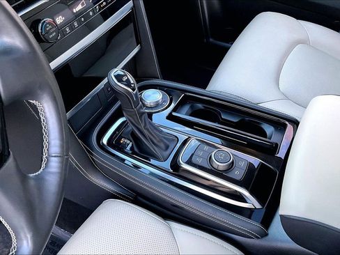 Used 2024 INFINITI QX80 Premium Select w/ Cargo Package image 16