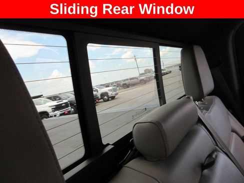 Used 2021 GMC Sierra 1500 SLT w/ SLT Premium Plus Package AWD/4WD image 28