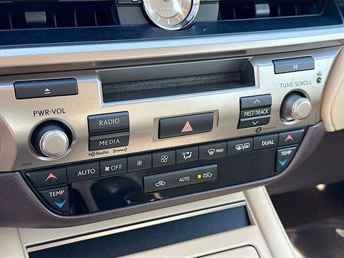 Used 2017 Lexus ES 350 image 15