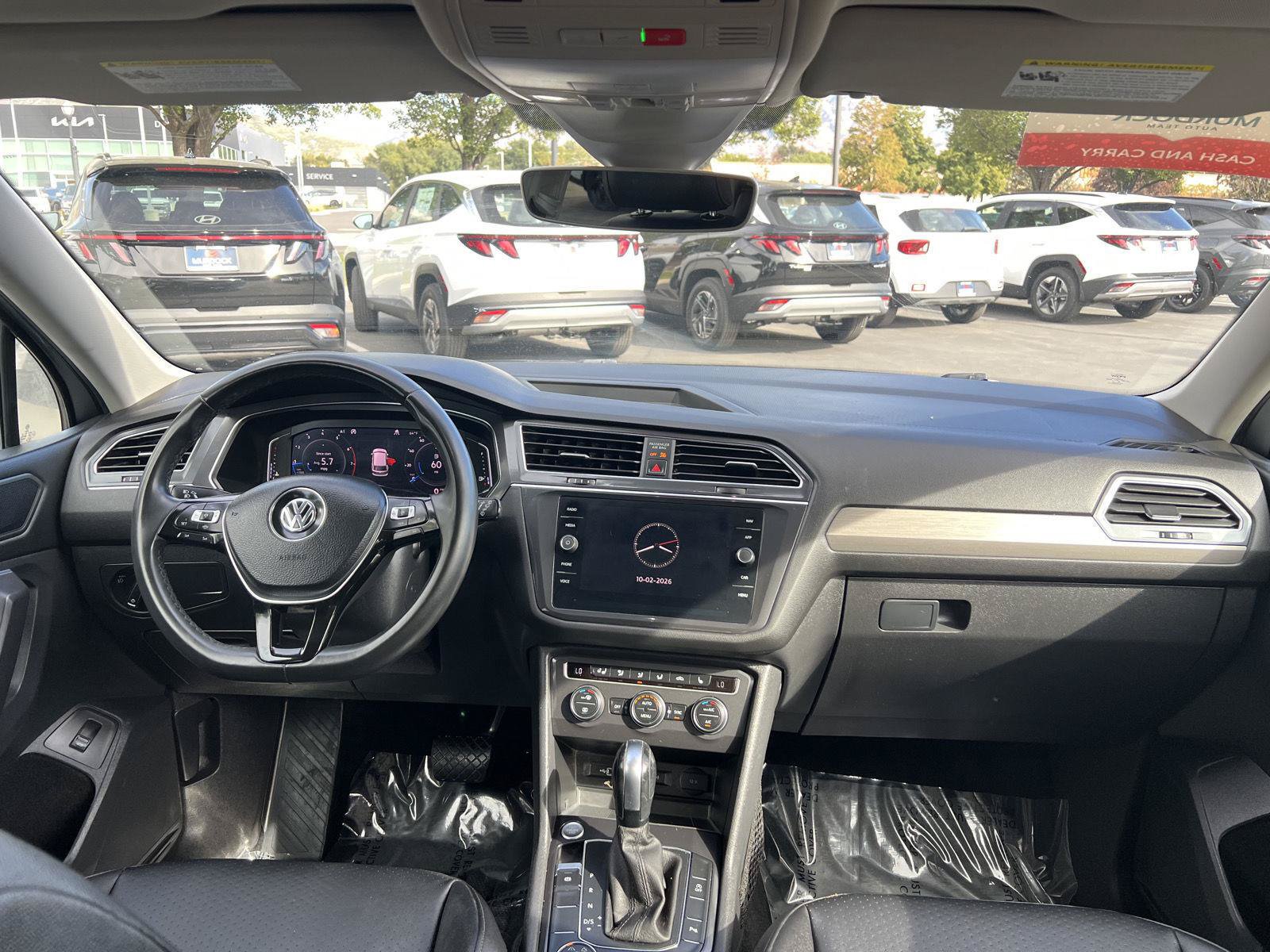 Used 2020 Volkswagen Tiguan SEL w/ 3rd Row Seat Package AWD/4WD image 24