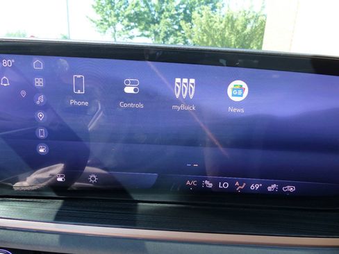 Used 2024 Buick Envision Sport Touring AWD/4WD image 43