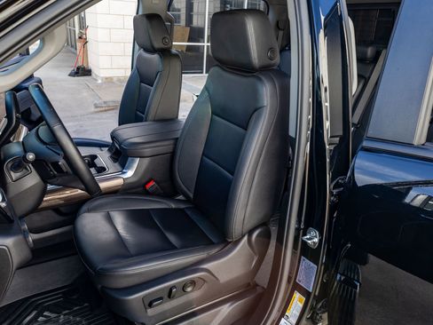 Used 2025 Chevrolet Silverado 2500 LT w/ Trail Boss Package image 29