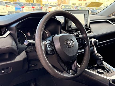 Used 2019 Toyota RAV4 LE image 26