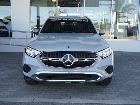 Used 2026 Mercedes-Benz GLC 300 image 3
