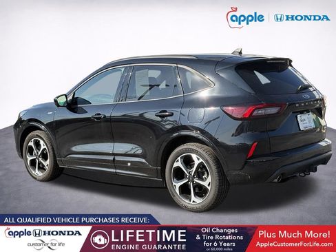 Used 2023 Ford Escape ST-Line Select w/ Tech Pack #2 AWD/4WD image 4
