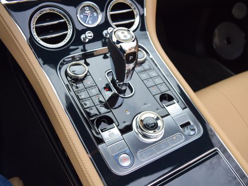 Used 2020 Bentley Continental GT AWD/4WD image 40
