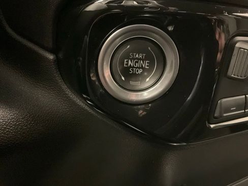 Used 2022 Chevrolet Silverado 1500 LTZ AWD/4WD image 16