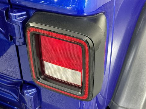 Used 2018 Jeep Wrangler Rubicon image 29