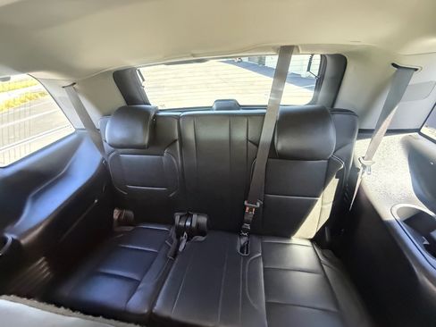 Used 2017 GMC Yukon SLT RWD image 18