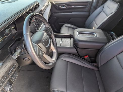 Used 2024 GMC Yukon XL Denali w/ Advanced Technology Package image 23