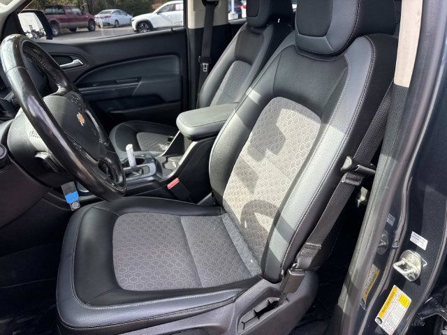 Used 2019 Chevrolet Colorado Z71 AWD/4WD image 27