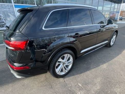 Used 2024 Audi Q7 3.0T Premium Plus image 8