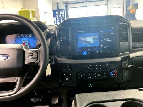 Used 2024 Ford F150 XL image 18