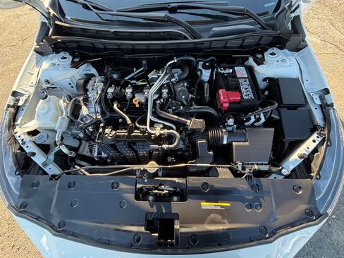 Used 2025 Nissan Altima 2.5 SV FWD image 32