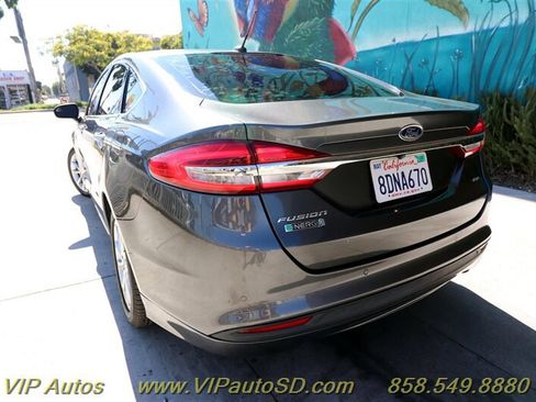 Used 2018 Ford Fusion Energi SE image 36
