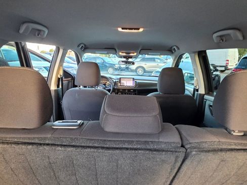 Used 2023 Nissan Rogue S image 20