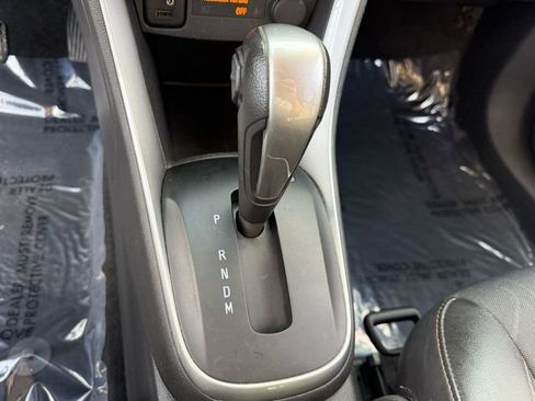 Used 2019 Chevrolet Trax LT w/ LT Convenience Package image 26