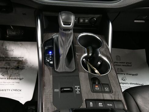 Used 2021 Toyota Highlander Platinum image 17