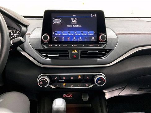 Used 2021 Nissan Altima 2.5 SR w/ SR Premium Package image 15