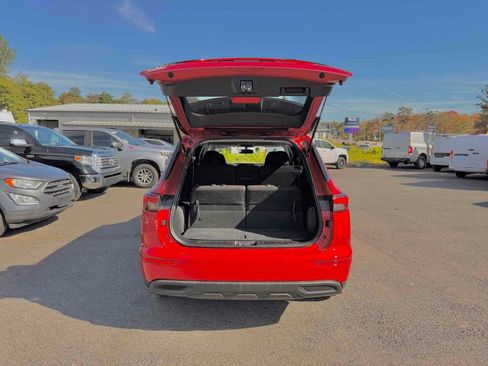 Used 2022 Mitsubishi Outlander ES image 29