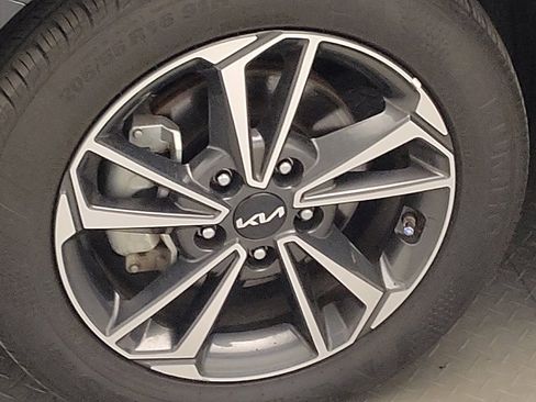 Used 2023 Kia Forte LXS FWD image 31