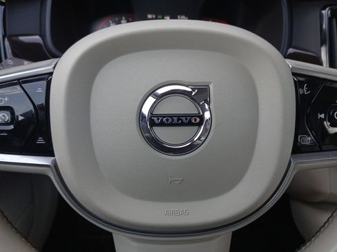 Used 2018 Volvo S90 T5 Momentum w/ Convenience Package FWD image 5