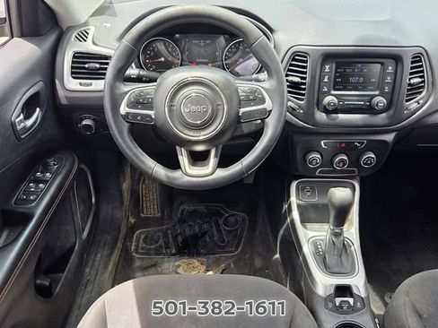 Used 2018 Jeep Compass Sport FWD image 11
