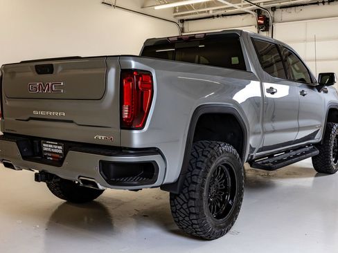 Used 2024 GMC Sierra 1500 AT4 w/ Technology Package AWD/4WD image 10