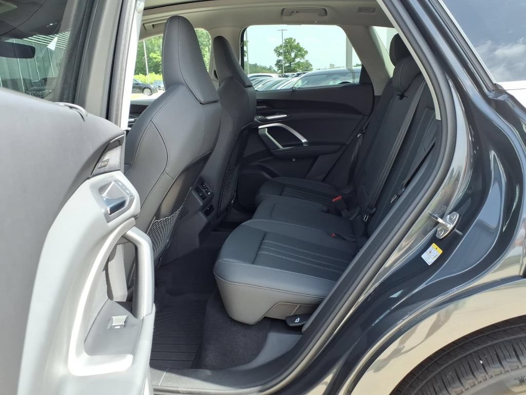 Used 2025 Audi Q5 Premium Plus w/ Premium Plus AWD/4WD image 24