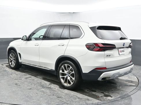 Used 2024 BMW X5 xDrive50e image 8