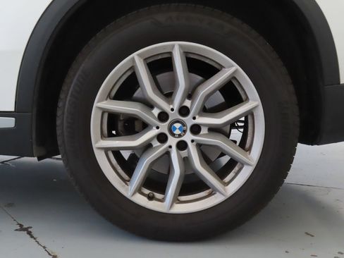Used 2023 BMW X5 xDrive40i w/ Premium Package AWD/4WD image 28