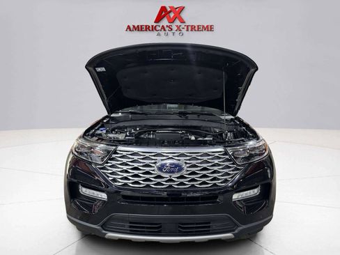 Used 2024 Ford Explorer Platinum w/ Technology Package AWD/4WD image 75