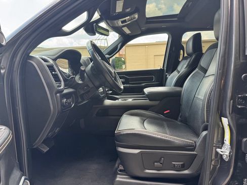 Used 2022 RAM 3500 Laramie AWD/4WD image 24
