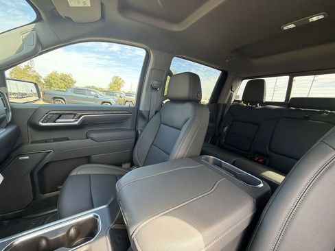 New 2026 GMC Sierra 1500 SLT w/ SLT Premium Plus Package AWD/4WD image 13