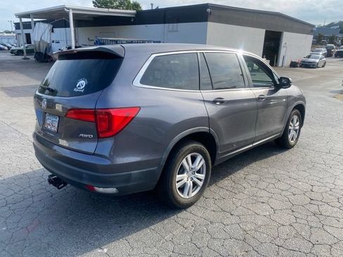 Used 2018 Honda Pilot LX image 4