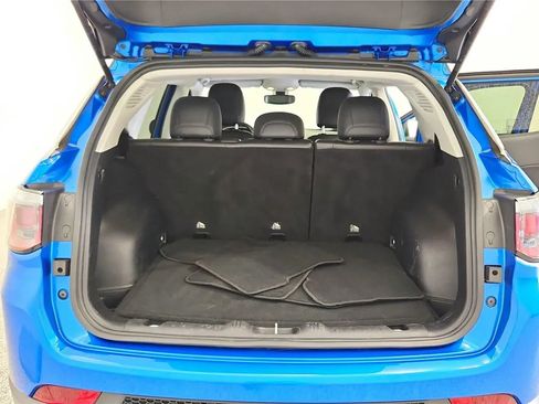 Used 2018 Jeep Compass Limited AWD/4WD image 36