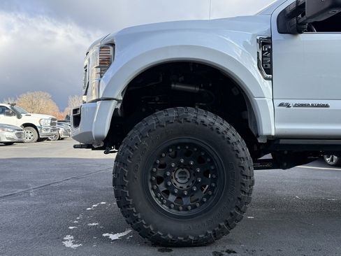 Used 2020 Ford F450 Platinum w/ FX4 Off-Road Package image 31