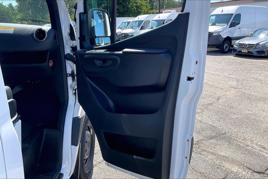 Used 2026 Mercedes-Benz Sprinter 3500 image 15