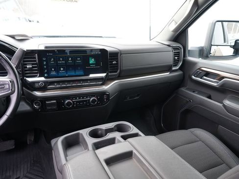 Used 2025 Chevrolet Silverado 3500 LT w/ All Star Edition image 22