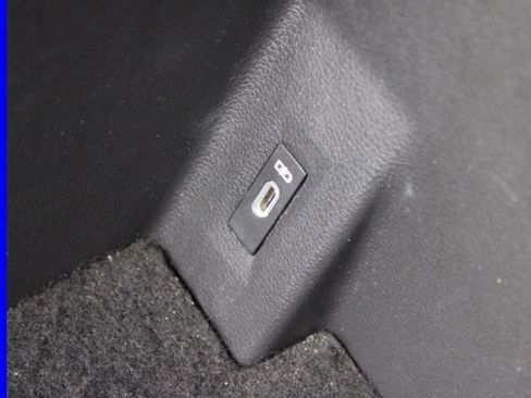 Used 2022 Volkswagen Atlas Cross Sport SEL R-Line image 48