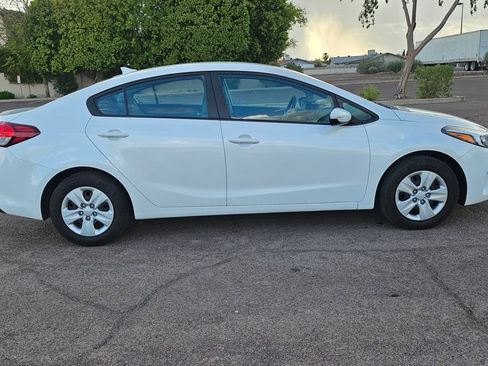 Used 2017 Kia Forte LX w/ LX Popular Package FWD image 12